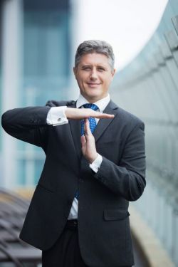 AXA